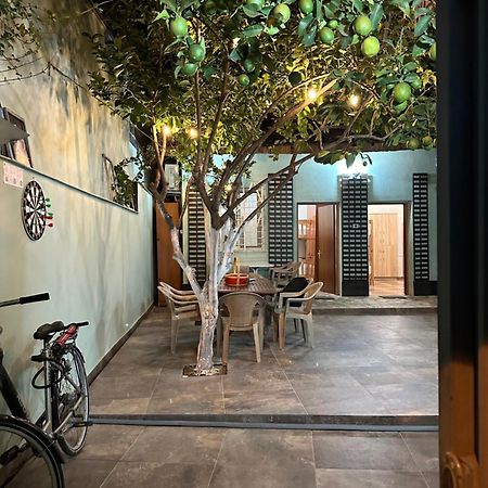 Tirana Lemon Breeze Hostel Екстер'єр фото