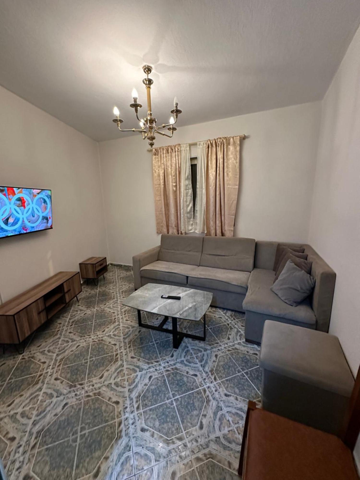 Tirana Lemon Breeze Hostel Екстер'єр фото